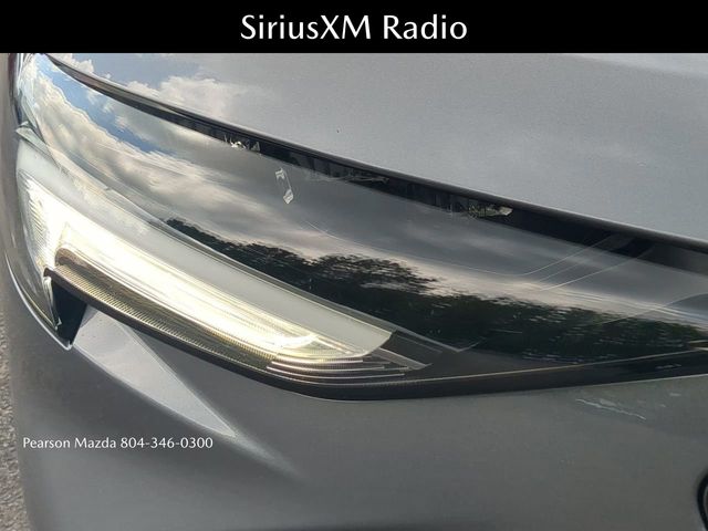 Vehicle image 25 of 29
