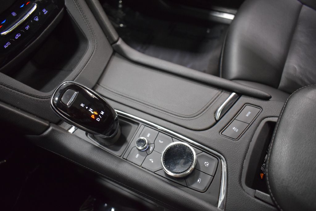 Vehicle image 22 of 36
