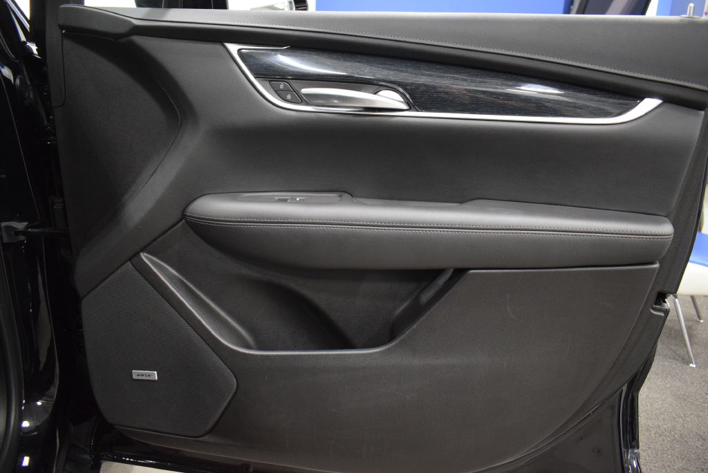 Vehicle image 19 of 36