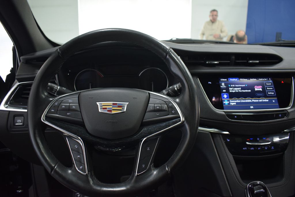 Vehicle image 9 of 36
