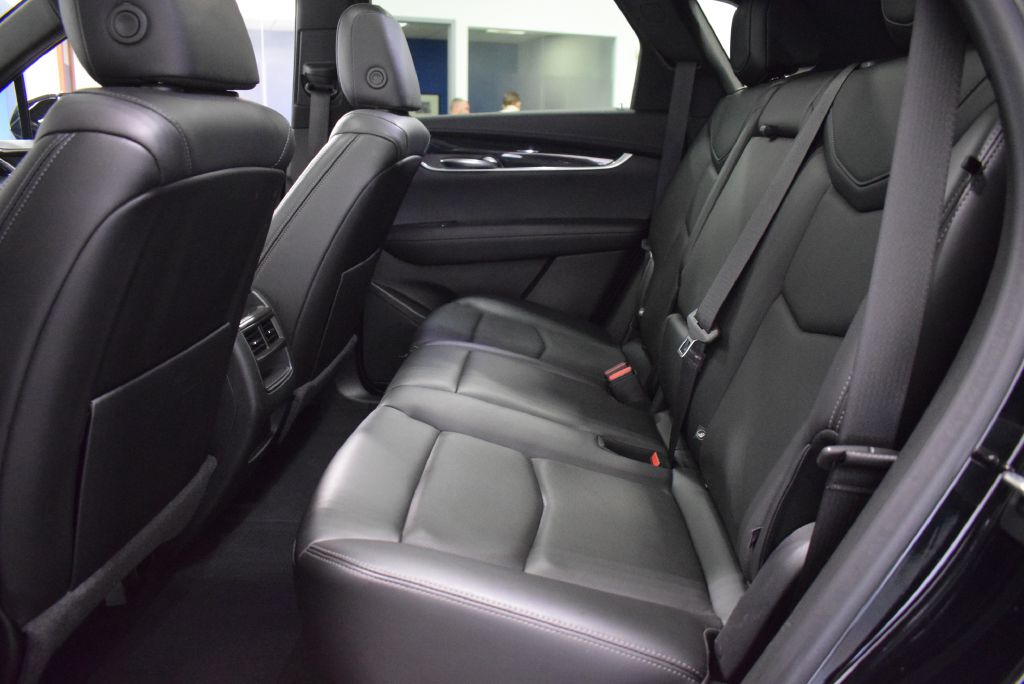 Vehicle image 13 of 36