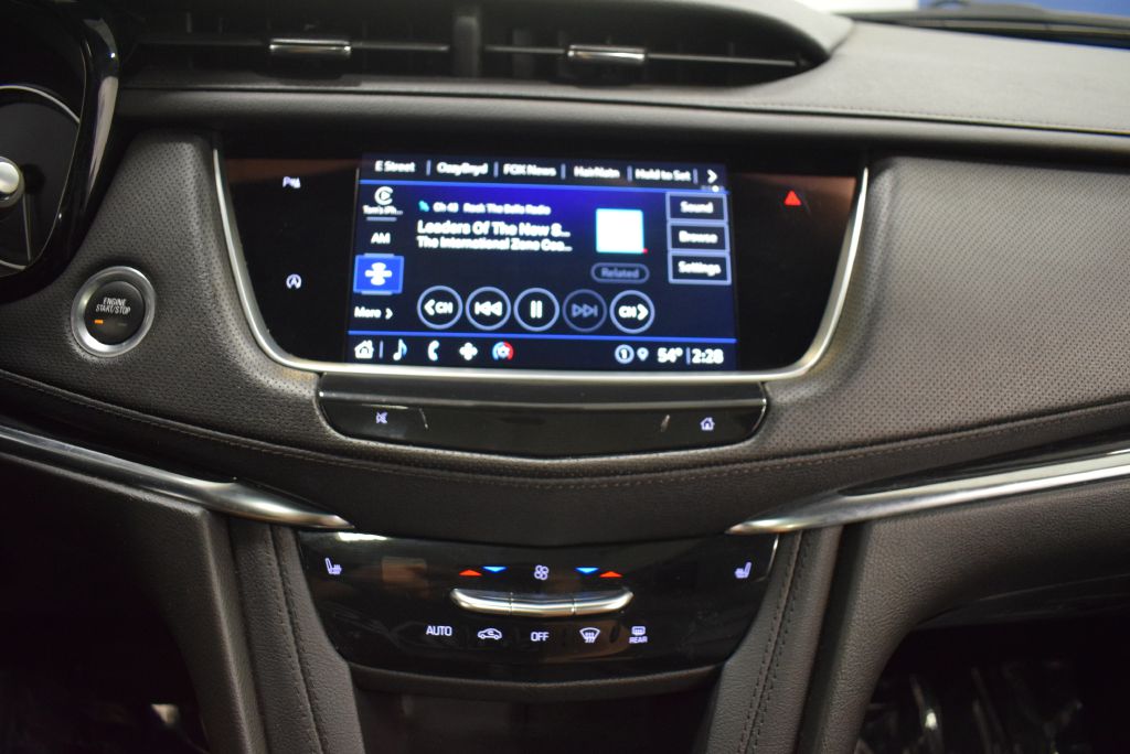 Vehicle image 23 of 36