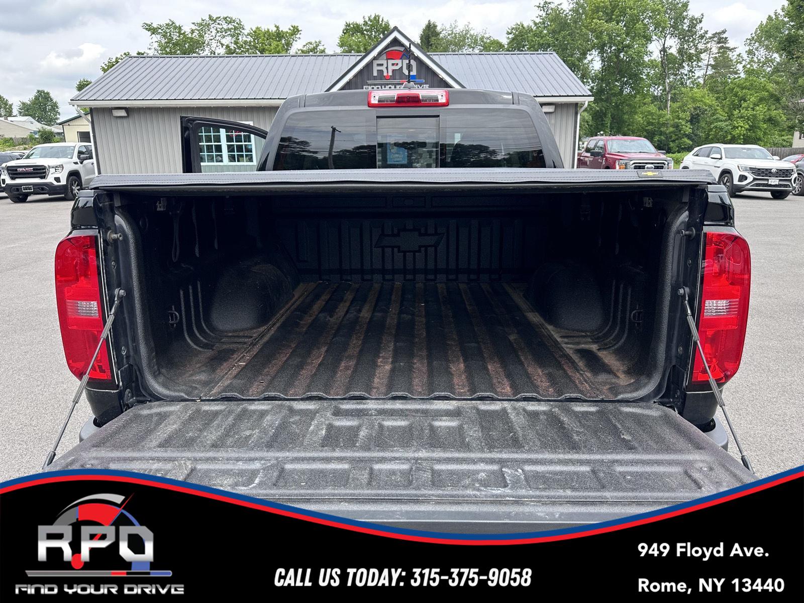 Vehicle image 31 of 40