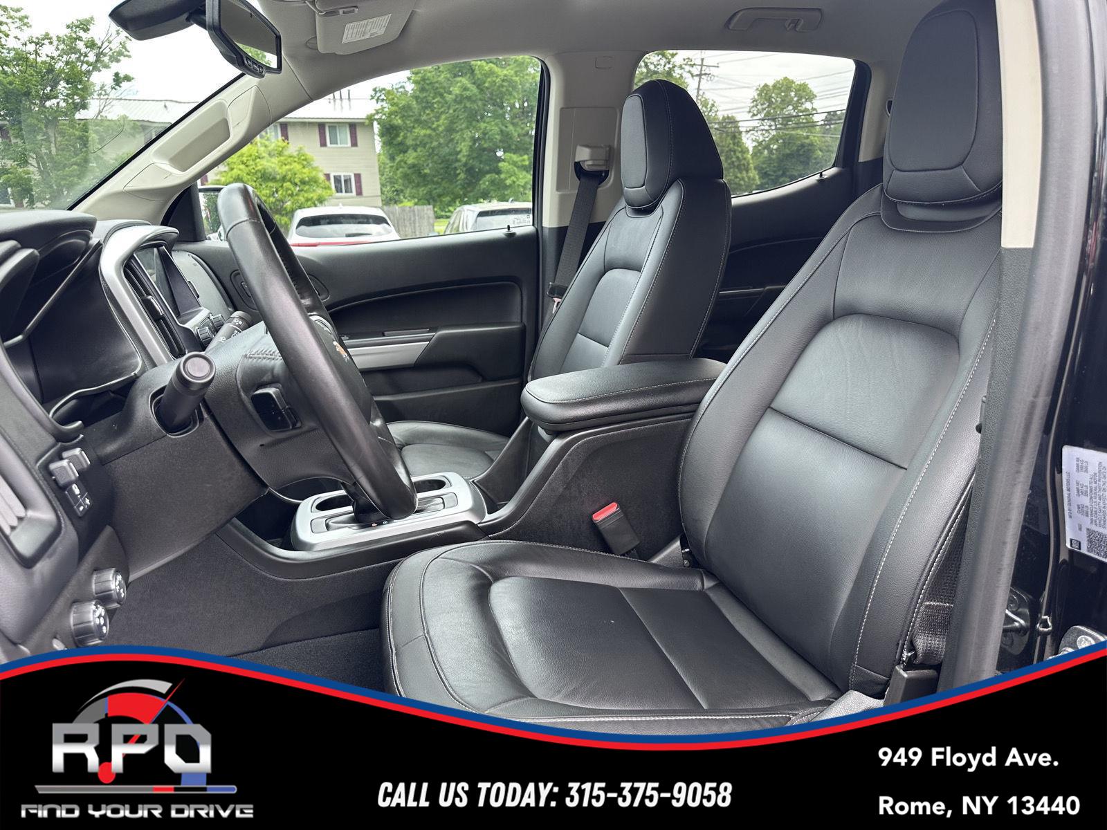 Vehicle image 26 of 40