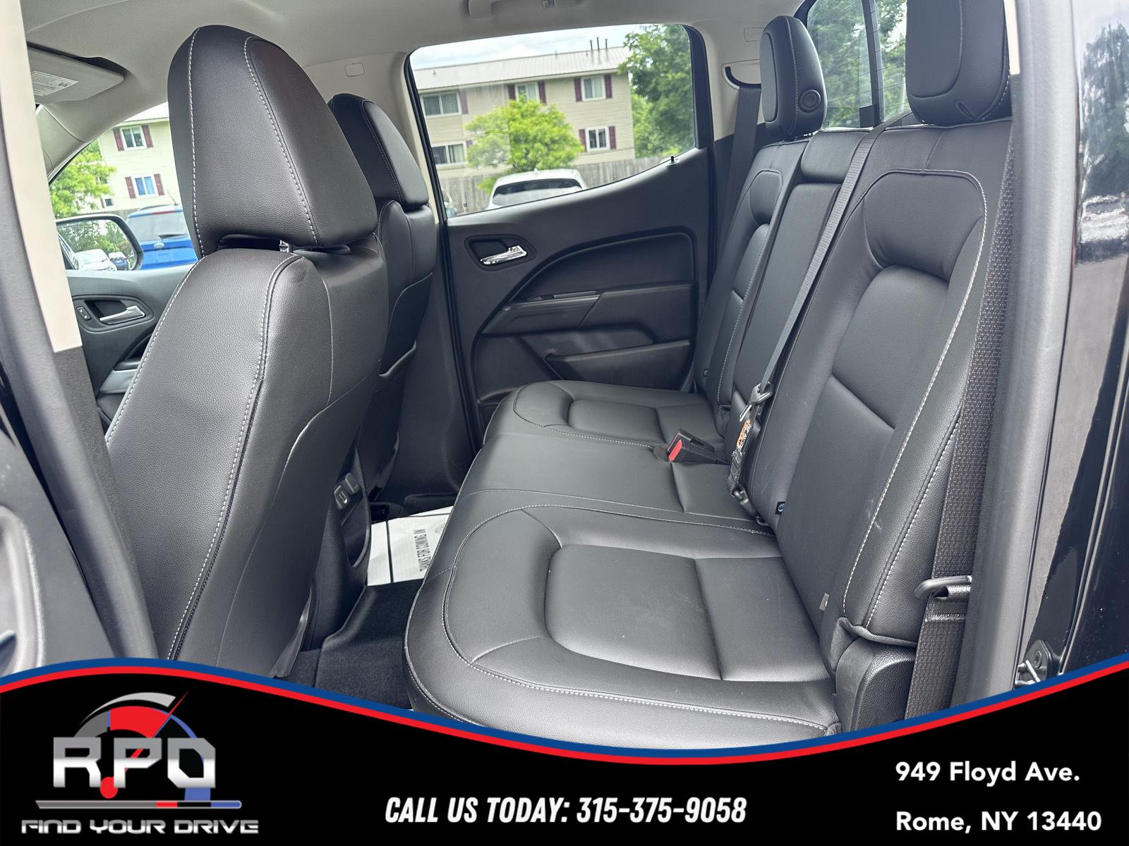 Vehicle image 29 of 40