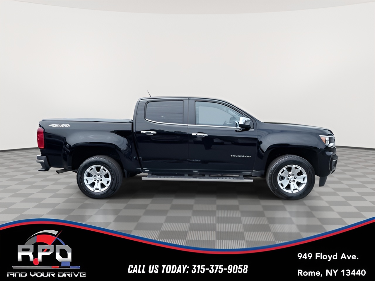 Vehicle image 36 of 40