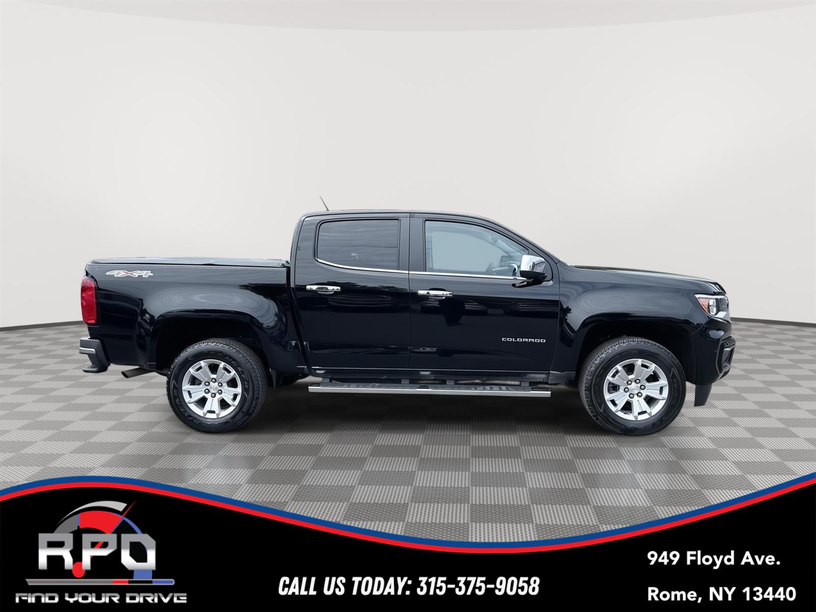 Vehicle image 4 of 40