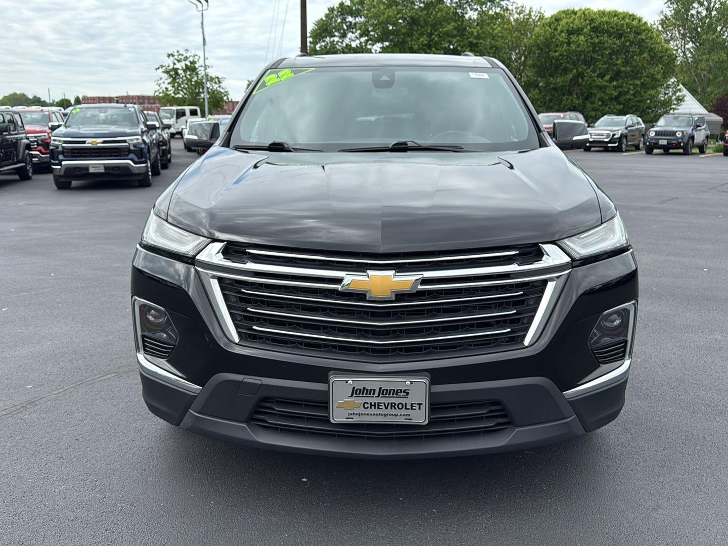 Vehicle image 17 of 23