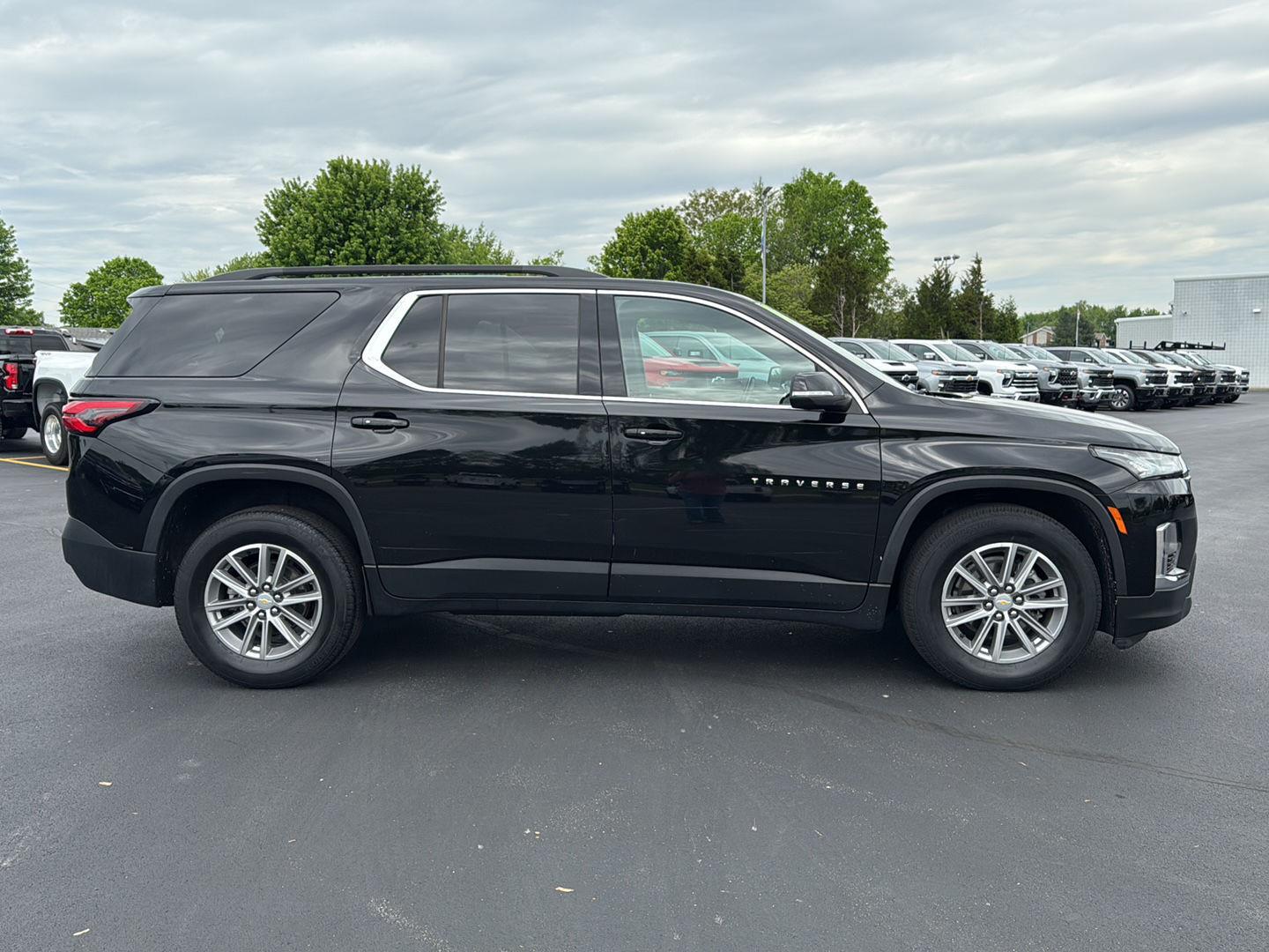 Vehicle image 3 of 23