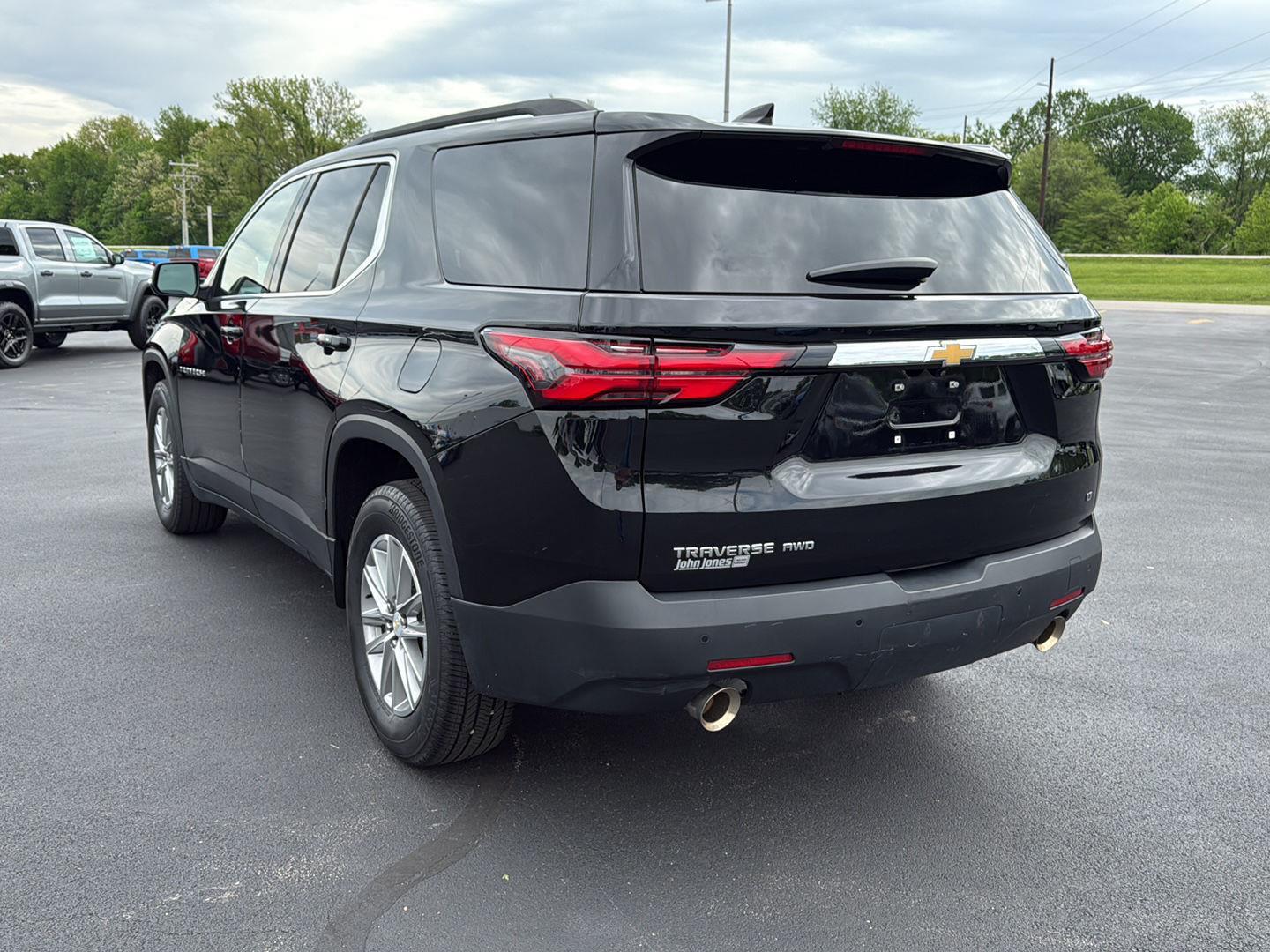 Vehicle image 6 of 23