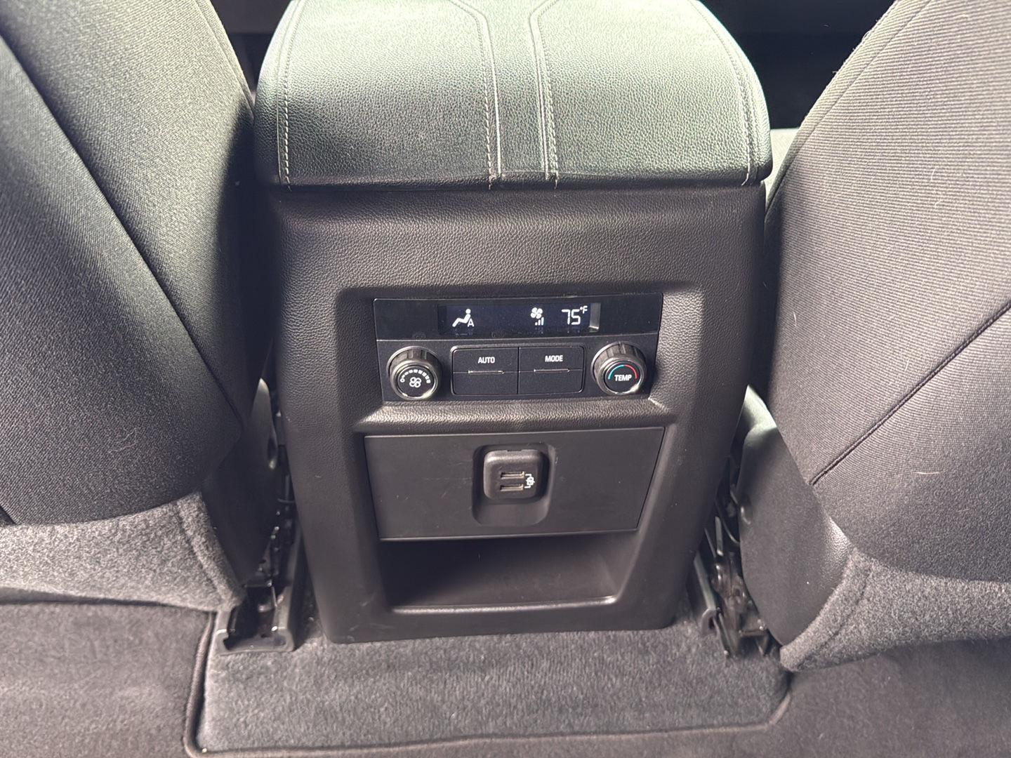 Vehicle image 22 of 23