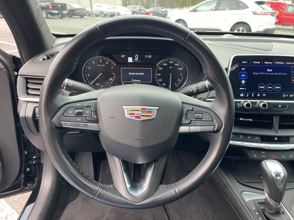 Vehicle image 13 of 23