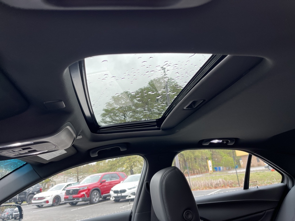 Vehicle image 12 of 23