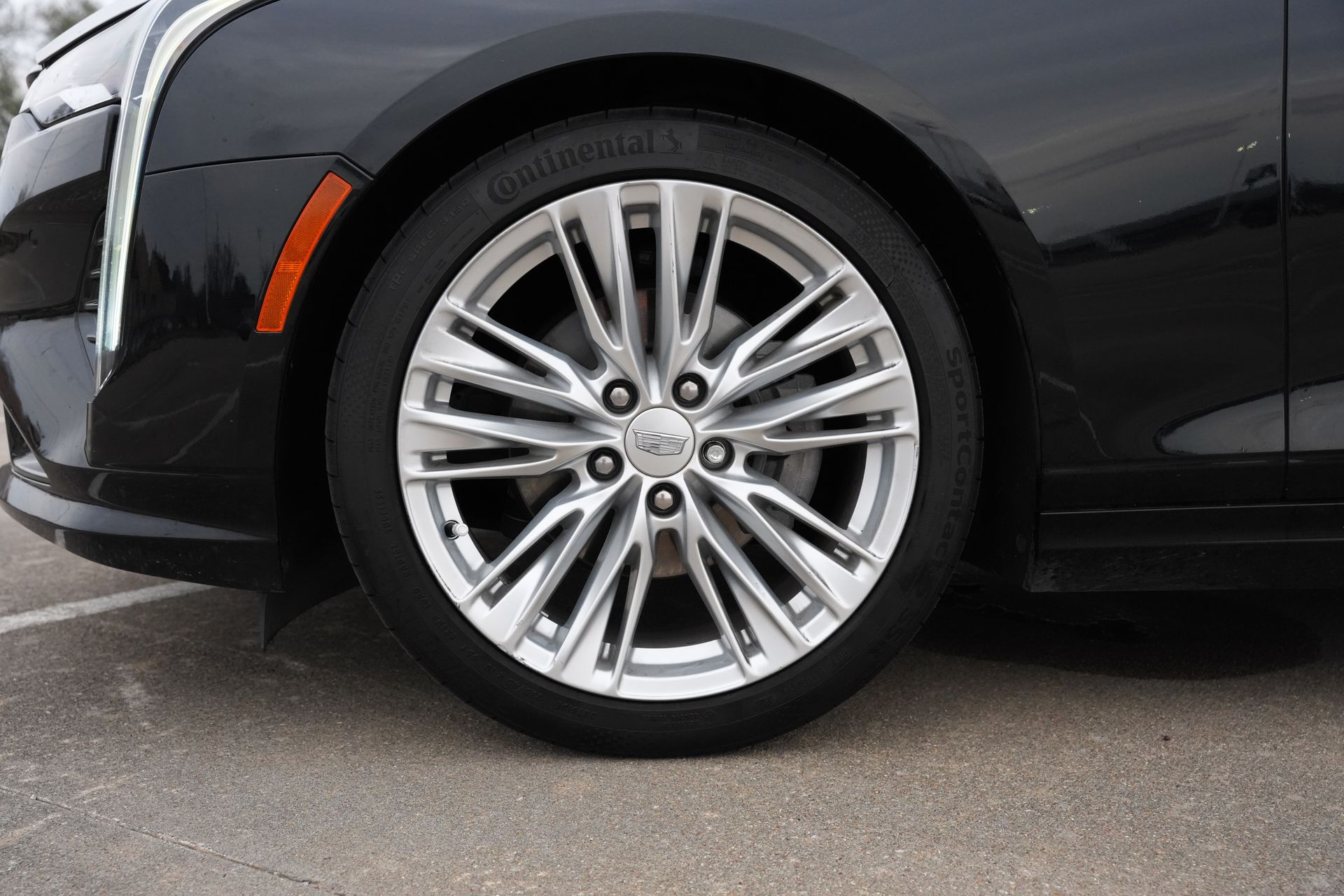 2022 Cadillac CT4 Premium Luxury Image 7 of 30