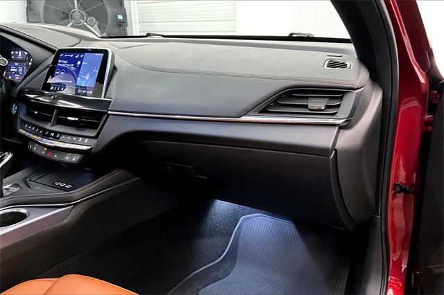 Vehicle image 16 of 38