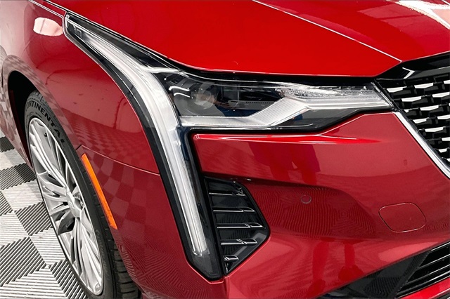 Vehicle image 31 of 38