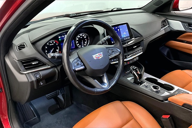 Vehicle image 13 of 38