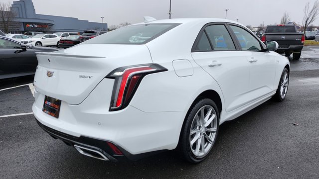 2022 Cadillac CT4 Sport Image 4 of 37