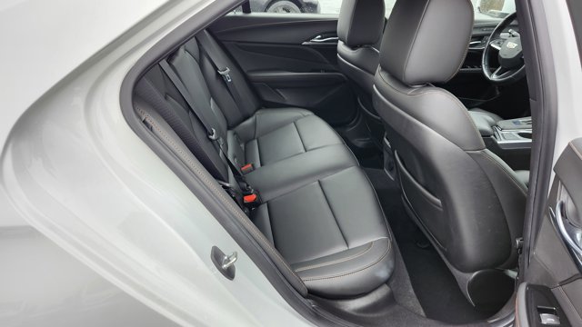 2022 Cadillac CT4 Sport Image 9 of 37