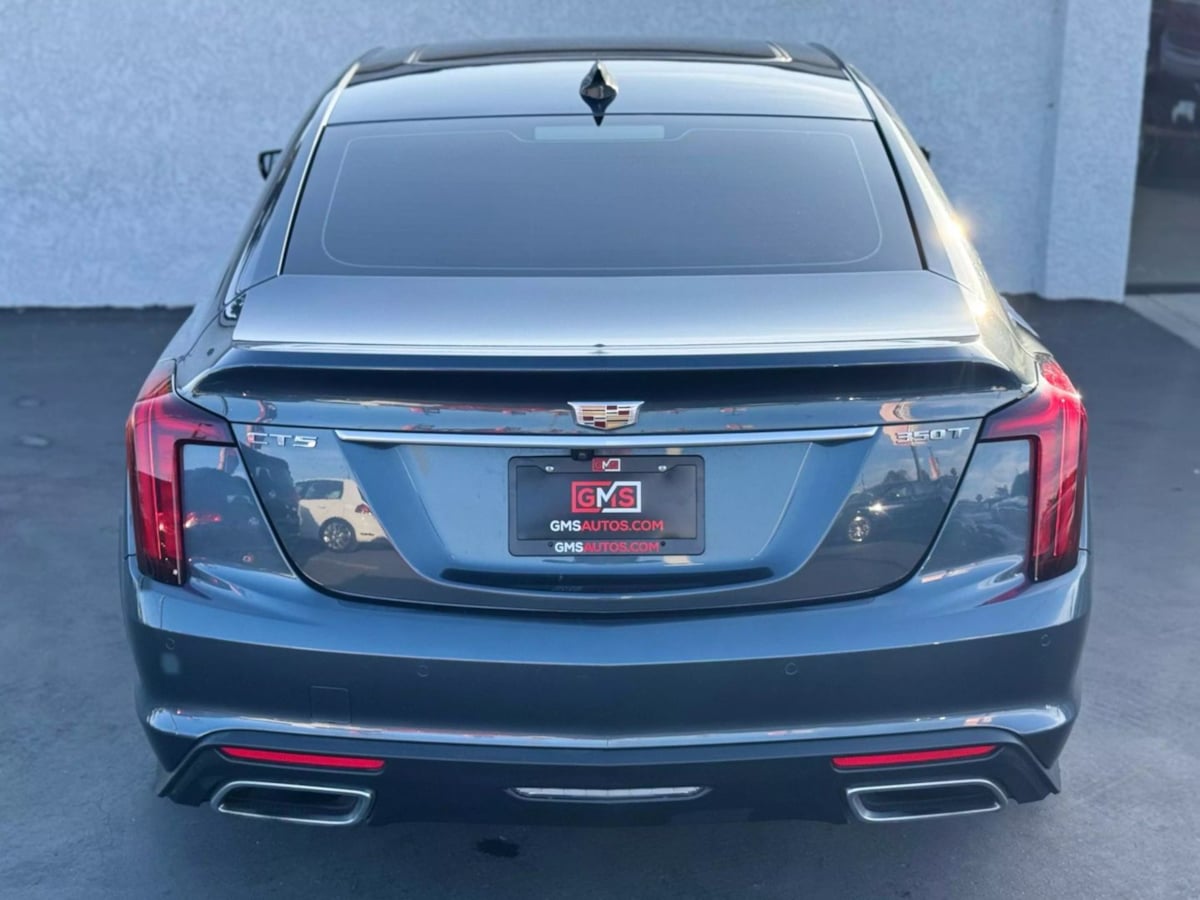 Vehicle image 11 of 52