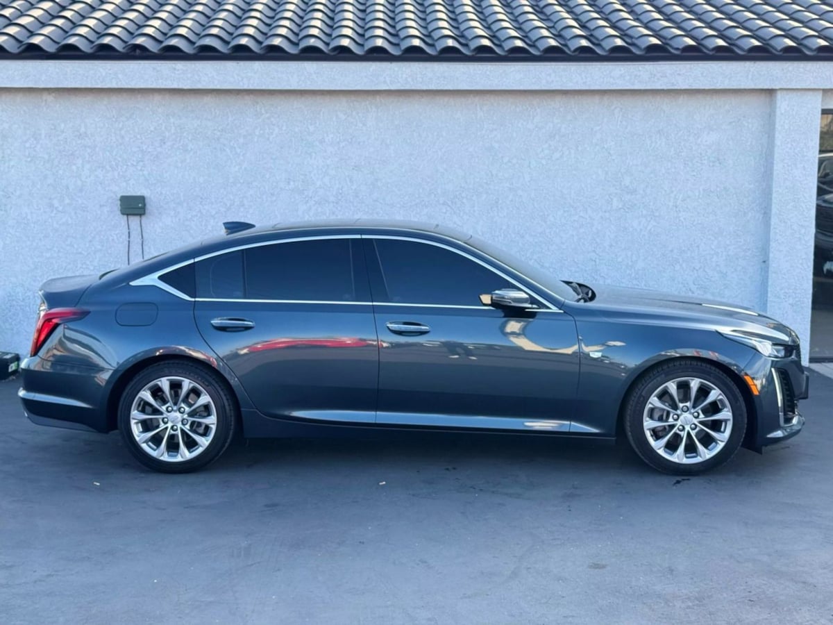 Vehicle image 6 of 52
