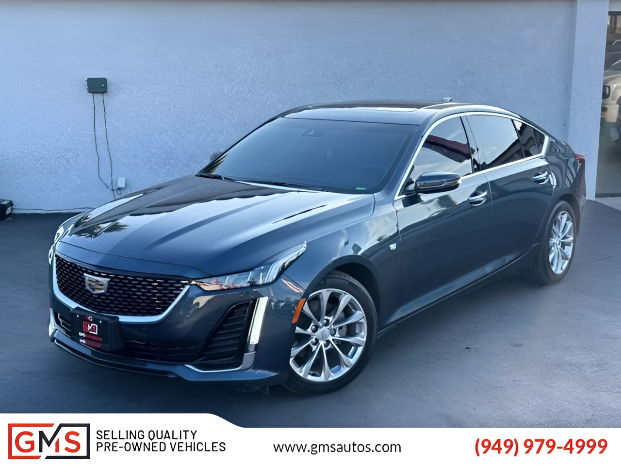Vehicle image 43 of 52