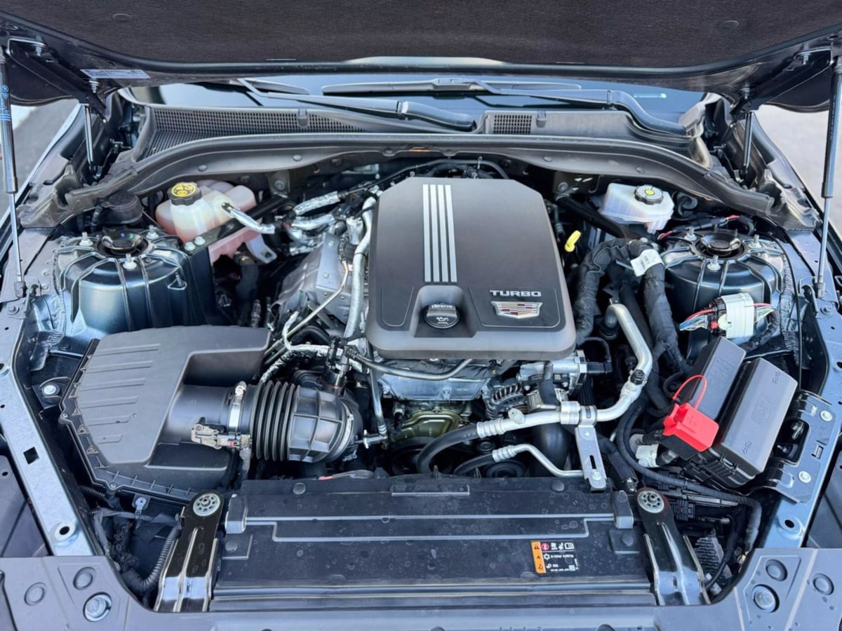 Vehicle image 40 of 52