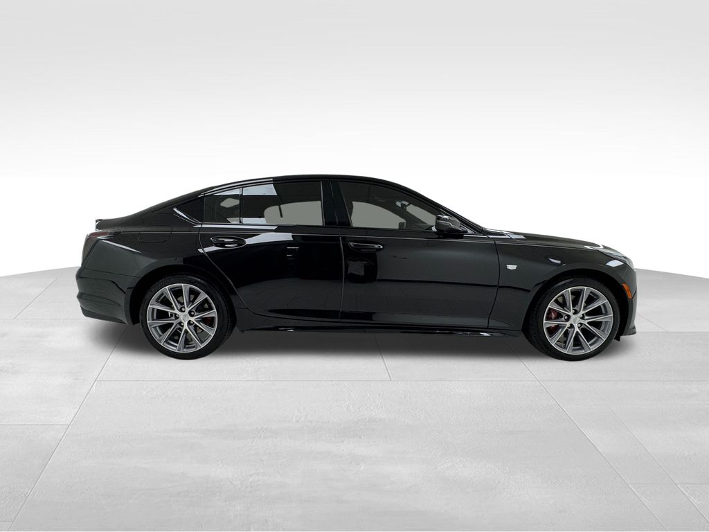 Vehicle image 4 of 41