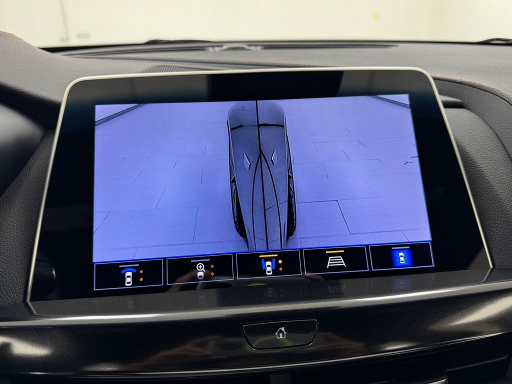 Vehicle image 21 of 41