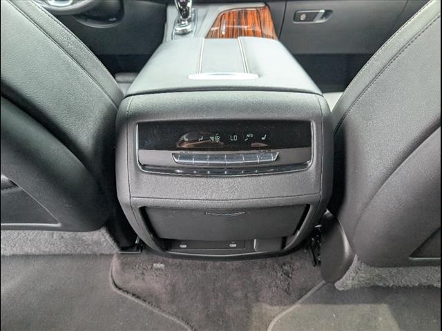 Vehicle image 19 of 27