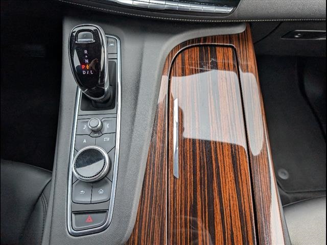 Vehicle image 13 of 27