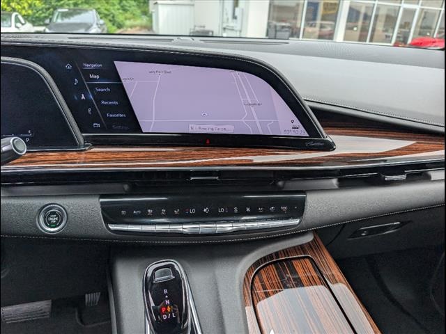 Vehicle image 10 of 27