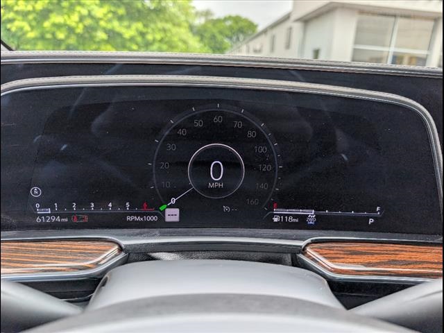 Vehicle image 14 of 27