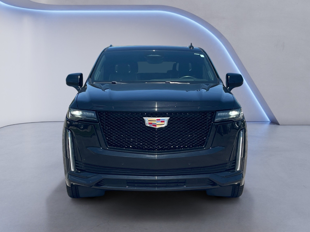 2022 Cadillac Escalade Sport Image 2 of 27