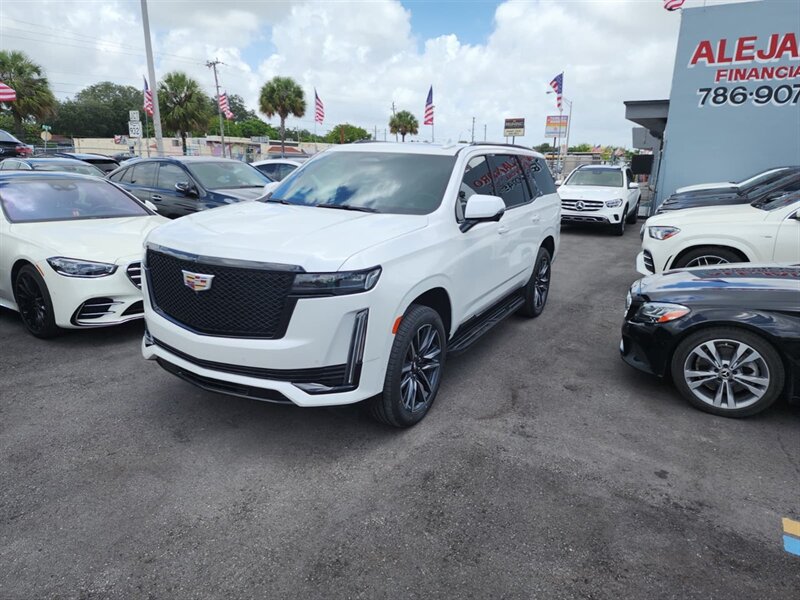 2022 Cadillac Escalade Sport Image 1 of 20