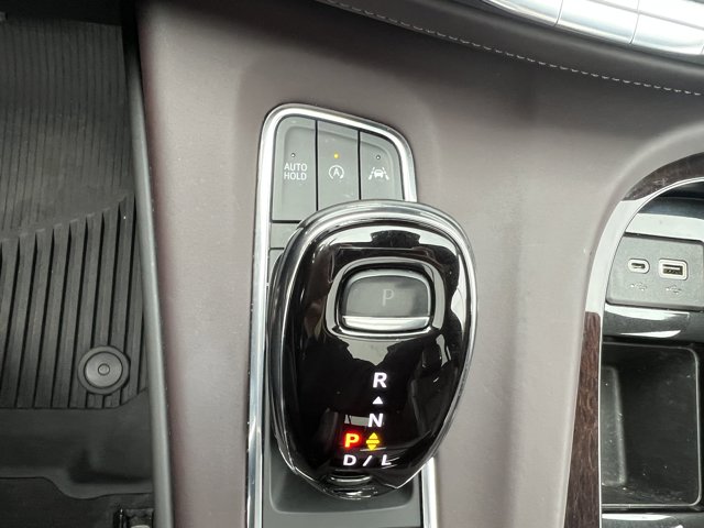 Vehicle image 26 of 29
