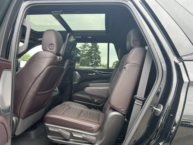 Vehicle image 13 of 29