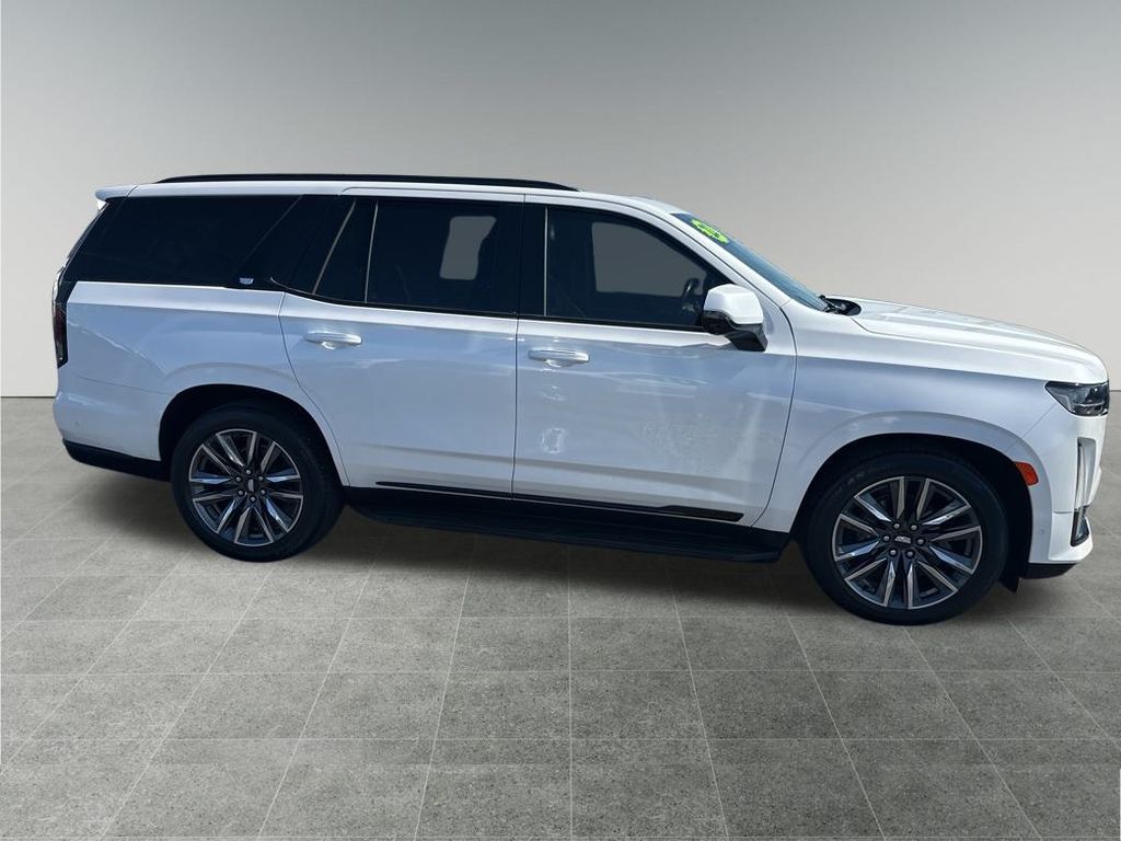 Vehicle image 4 of 37