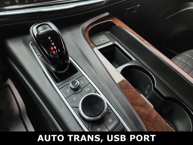 Vehicle image 10 of 29