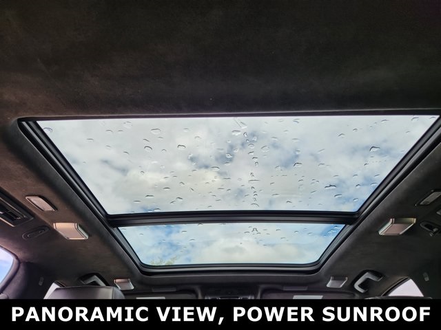 Vehicle image 8 of 29