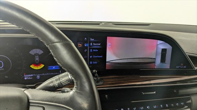 2022 Cadillac Escalade ESV Luxury Image 30 of 43