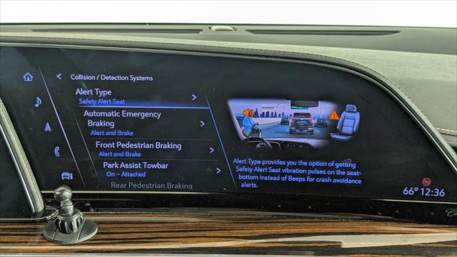 2022 Cadillac Escalade ESV Luxury Image 42 of 43