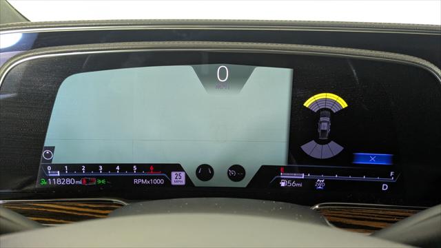 2022 Cadillac Escalade ESV Luxury Image 40 of 43