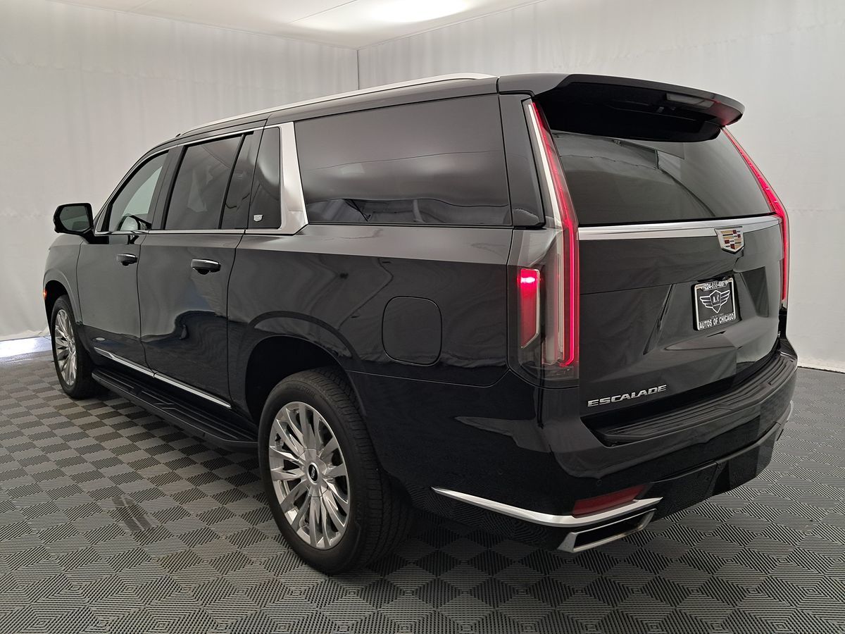 Vehicle image 6 of 72