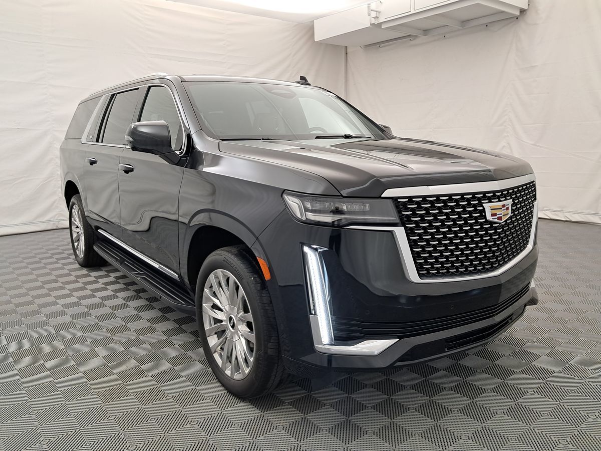 Vehicle image 4 of 72