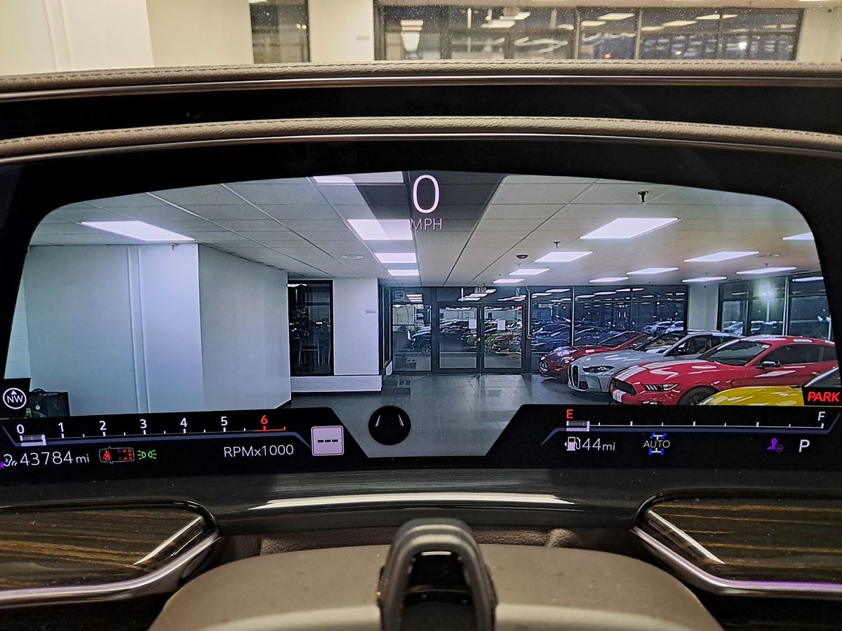 Vehicle image 12 of 72