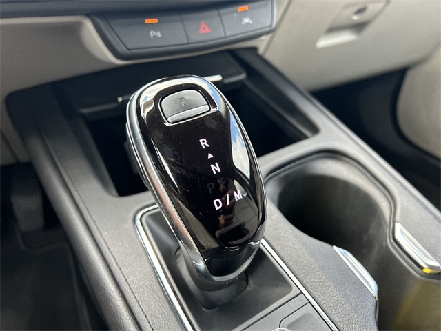 Vehicle image 31 of 70