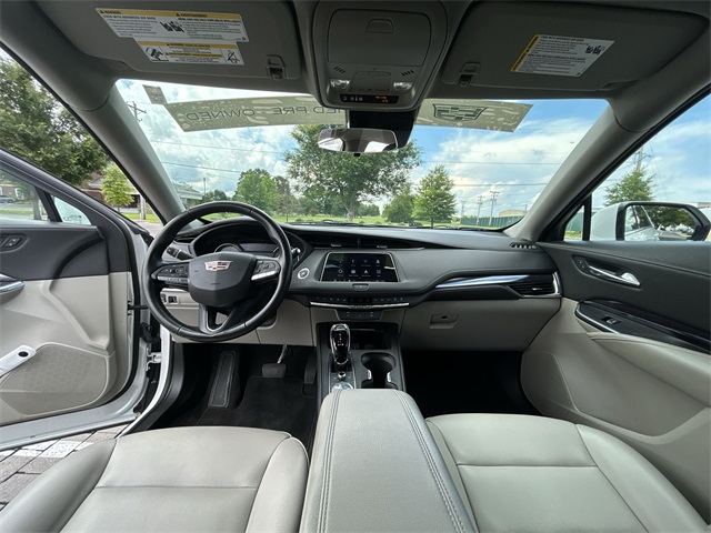 Vehicle image 35 of 70