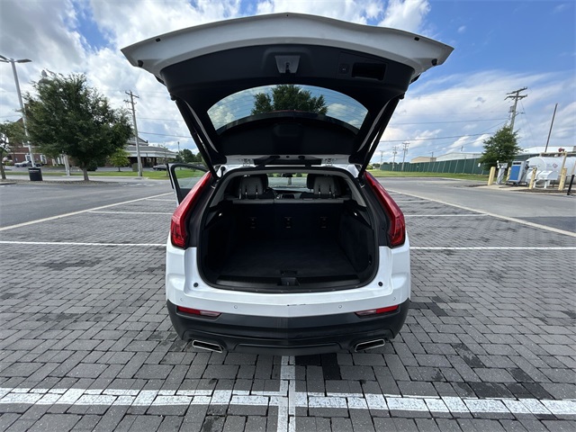 Vehicle image 40 of 70