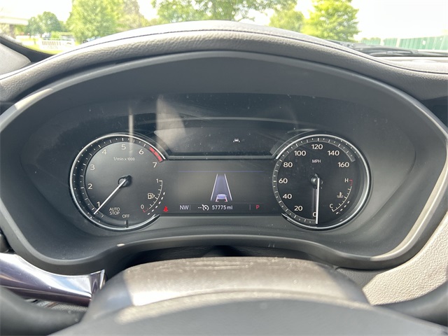 Vehicle image 28 of 70
